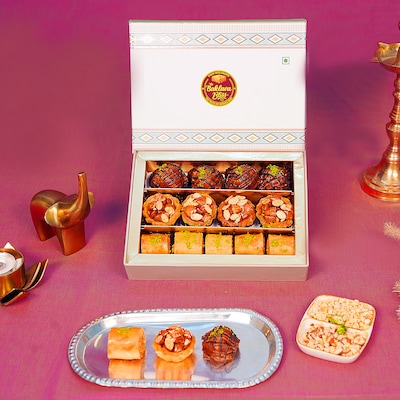 Regal Sweets Gift Box 250 gms