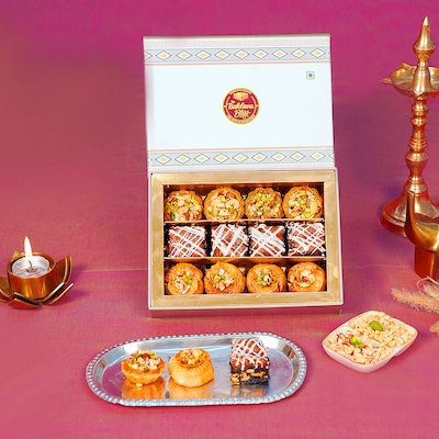 Signature Baklava Collection 250 gms
