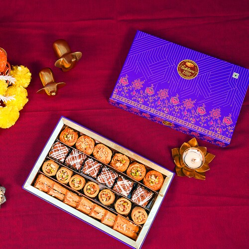 Buy Regal Baklava Selection Gift Box 500 gms