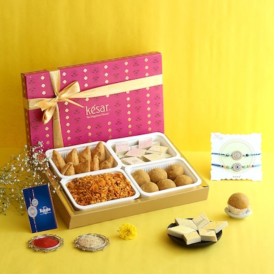 Khatte Meethe Sweet Memories Box With 2 Rakhis