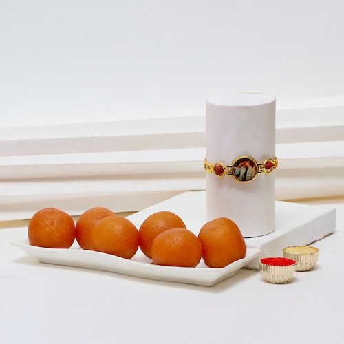 Buy Personalized Rudraksh Rakhi Bracelet with Sweets