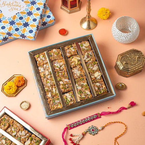 Buy Malai Doda Burfi with Rakhi
