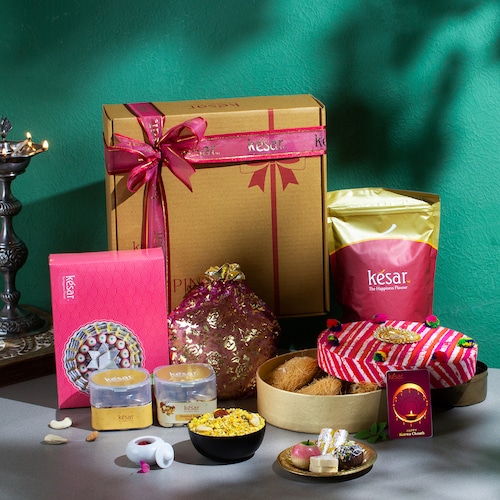 Buy Delicious Sargi Gift Hamper