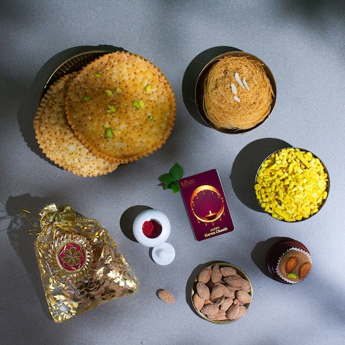 Buy Karwa Chauth Sargi Gift Box