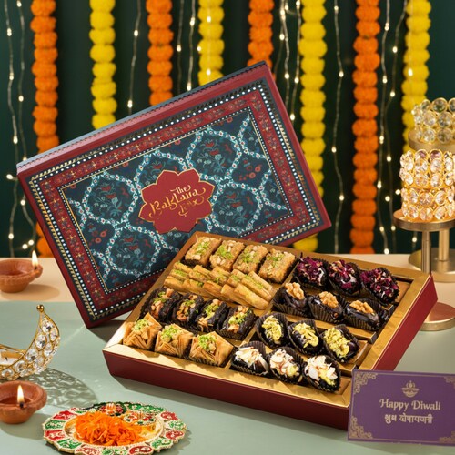 Buy Rajwada Assorted Baklava and Stuffed Dates 750gms