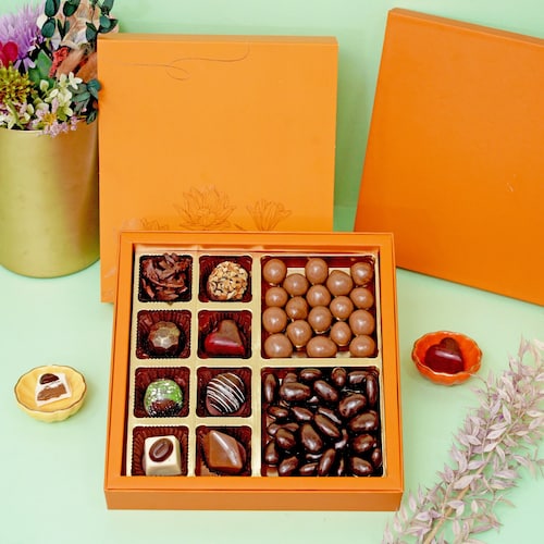 Buy Choco and Crunch Assortment Box