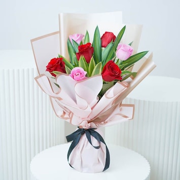 Cute 7 Roses Bouquet