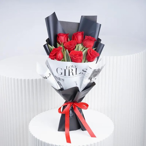 Buy Beauty 7 Red Roses Bouquet