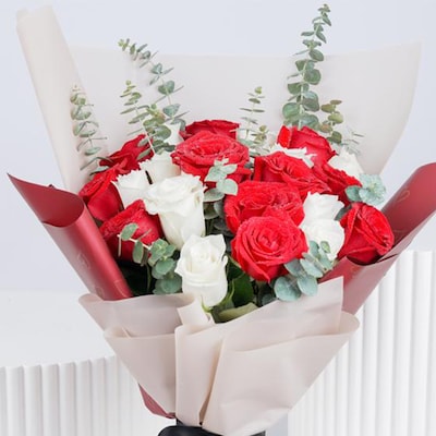 21 Red and White Roses Bouquet