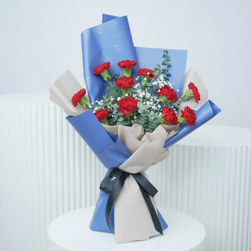 Buy 11 Red Carnations Bouquet