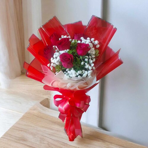 Buy 6 Majestic Red Roses Bouquet