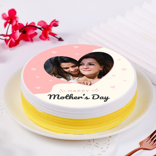 Buy Mothers Day Moment Cake